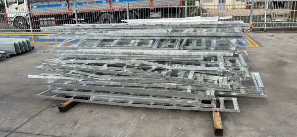 Thang máng cáp mạ kẽm